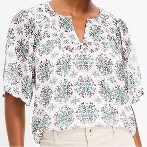 NWT Loft Petite Floral Shirred V-Neck Wide Sleeves Flowy Blouse Top